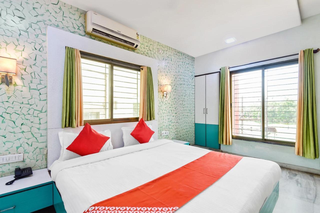 Oyo 61308 Hotel Rw International Hingoli ภายนอก รูปภาพ