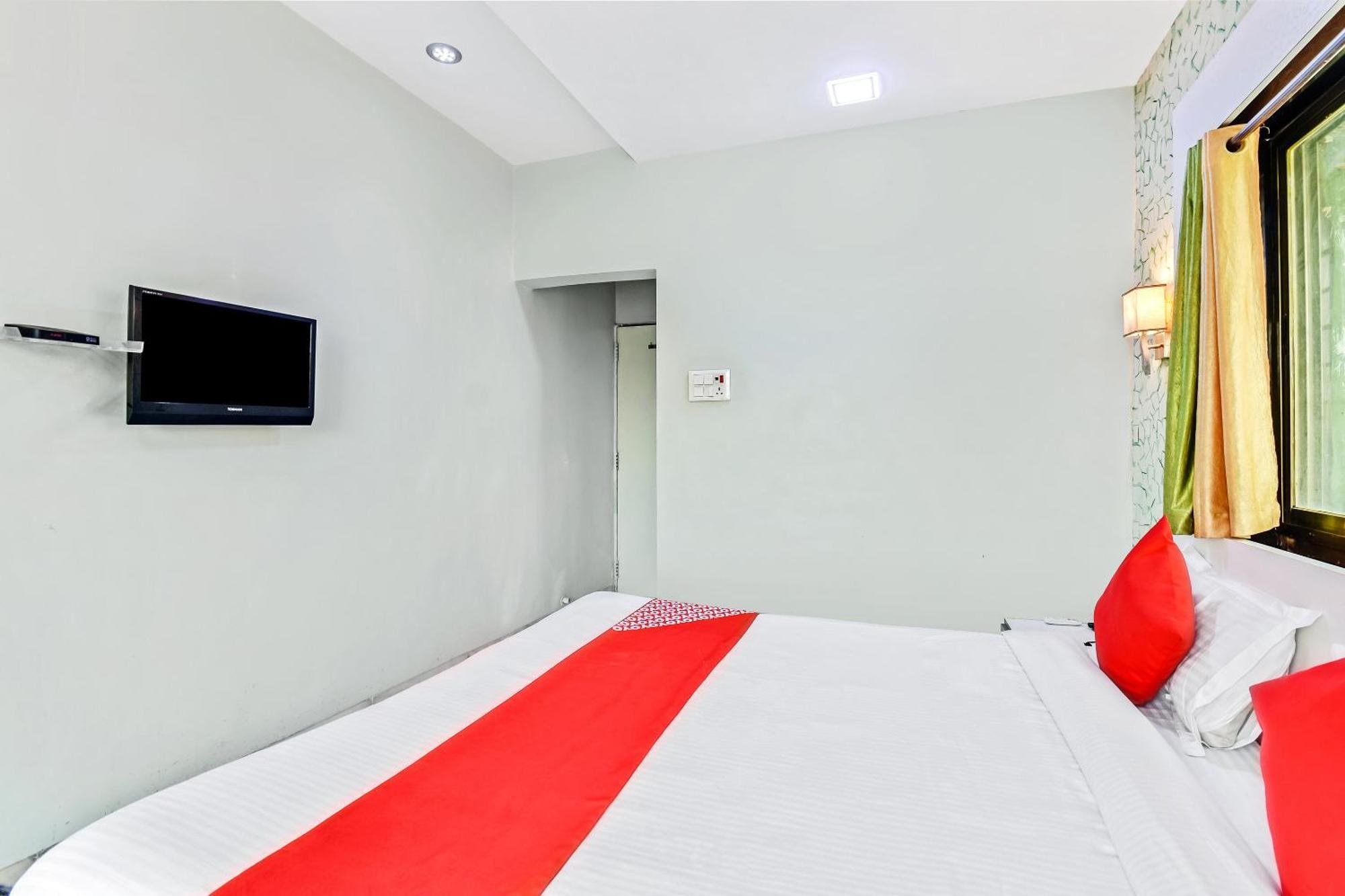 Oyo 61308 Hotel Rw International Hingoli ภายนอก รูปภาพ